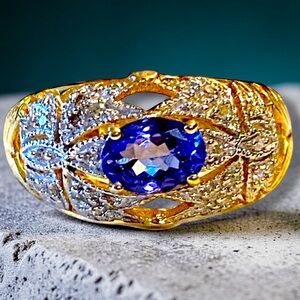 STUNNING 14K Gold Diamond Oval TANZANITE and Diamond Statement Ring Size 6!